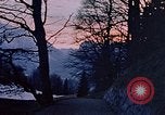 Immagine di Hitler passeggiate in campagna vicino a Berghof Germania, 1940, secondo 56 filmato di repertorio 65675048084