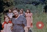Immagine di Gli amici e la famiglia di Eva Braun in un itinerario Germania, 1940, secondo 34 filmato di repertorio 65675048088