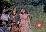 Immagine di Gli amici e la famiglia di Eva Braun in un itinerario Germania, 1940, secondo 36 filmato di repertorio 65675048088