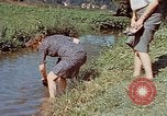 Immagine di Gli amici e la famiglia di Eva Braun in un itinerario Germania, 1940, secondo 60 filmato di repertorio 65675048088