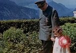 Image Adolf Hitler à la Berghof la Bavière en Allemagne, 1940, de la seconde 54 séquences d'archives historiques vidéo 65675048094