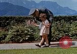Image Adolf Hitler à la Berghof la Bavière en Allemagne, 1940, de la seconde 56 séquences d'archives historiques vidéo 65675048094
