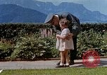 Image Adolf Hitler à la Berghof la Bavière en Allemagne, 1940, de la seconde 61 séquences d'archives historiques vidéo 65675048094