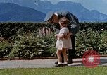 Image Adolf Hitler à la Berghof la Bavière en Allemagne, 1940, de la seconde 62 séquences d'archives historiques vidéo 65675048094