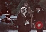 Image L'émissaire saoudien se rend à Berghof Berchtesgaden Allemagne, 1939, de la seconde 27 séquences d'archives historiques vidéo 65675048099