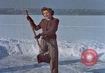 Image Eva Braun patinage sur glace Allemagne, 1940, de la seconde 1 séquences d'archives historiques vidéo 65675048101