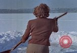 Image Eva Braun patinage sur glace Allemagne, 1940, de la seconde 5 séquences d'archives historiques vidéo 65675048101