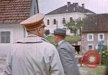 Image Adolf Hitler visites son enfance l'école Fischlham Autriche, 1938, de la seconde 8 séquences d'archives historiques vidéo 65675048103