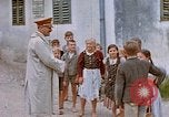 Image Adolf Hitler visites son enfance l'école Fischlham Autriche, 1938, de la seconde 25 séquences d'archives historiques vidéo 65675048103