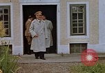Image Adolf Hitler visites son enfance l'école Fischlham Autriche, 1938, de la seconde 51 séquences d'archives historiques vidéo 65675048103