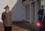 Standbild Adolf Hitler am Berghof Bayern Deutschland, 1940, aus Sekunde 19 historischem Filmmaterial Videoclip 65675048104