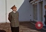 Standbild Adolf Hitler am Berghof Bayern Deutschland, 1940, aus Sekunde 21 historischem Filmmaterial Videoclip 65675048104