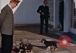 Standbild Adolf Hitler am Berghof Bayern Deutschland, 1940, aus Sekunde 24 historischem Filmmaterial Videoclip 65675048104