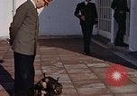 Standbild Adolf Hitler am Berghof Bayern Deutschland, 1940, aus Sekunde 26 historischem Filmmaterial Videoclip 65675048104