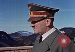 Standbild Adolf Hitler am Berghof Bayern Deutschland, 1940, aus Sekunde 62 historischem Filmmaterial Videoclip 65675048104