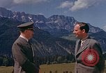 Standbild Adolf Hitler Berchtesgaden Deutschland, 1940, aus Sekunde 55 historischem Filmmaterial Videoclip 65675048106