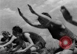 Immagine di A calisthenics 1936 Olimpiadi cerimonia di apertura Berlino Germania, 1936, secondo 21 filmato di repertorio 65675048120