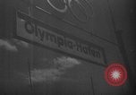 Immagine di Adolf Hitler osserva 1936 Olimpiadi regata Berlino Germania, 1936, secondo 4 filmato di repertorio 65675048121