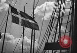 Immagine di Adolf Hitler osserva 1936 Olimpiadi regata Berlino Germania, 1936, secondo 21 filmato di repertorio 65675048121