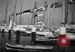 Immagine di Adolf Hitler osserva 1936 Olimpiadi regata Berlino Germania, 1936, secondo 42 filmato di repertorio 65675048121