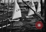 Immagine di Adolf Hitler osserva 1936 Olimpiadi regata Berlino Germania, 1936, secondo 48 filmato di repertorio 65675048121