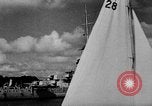 Immagine di Adolf Hitler osserva 1936 Olimpiadi regata Berlino Germania, 1936, secondo 52 filmato di repertorio 65675048121
