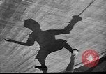 Standbild Fechten Veranstaltungen 1936 Olympics Berlin Deutschland, 1936, aus Sekunde 17 historischem Filmmaterial Videoclip 65675048123