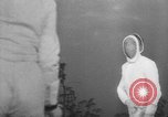 Standbild Fechten Veranstaltungen 1936 Olympics Berlin Deutschland, 1936, aus Sekunde 48 historischem Filmmaterial Videoclip 65675048123