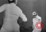 Standbild Fechten Veranstaltungen 1936 Olympics Berlin Deutschland, 1936, aus Sekunde 49 historischem Filmmaterial Videoclip 65675048123