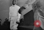Standbild Fechten Veranstaltungen 1936 Olympics Berlin Deutschland, 1936, aus Sekunde 55 historischem Filmmaterial Videoclip 65675048123