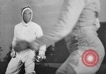 Standbild Fechten Veranstaltungen 1936 Olympics Berlin Deutschland, 1936, aus Sekunde 58 historischem Filmmaterial Videoclip 65675048123