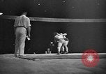 Standbild Griechisch-römischen Ringkampf in 1936 Olympics Berlin Deutschland, 1936, aus Sekunde 30 historischem Filmmaterial Videoclip 65675048124