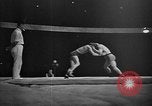 Standbild Griechisch-römischen Ringkampf in 1936 Olympics Berlin Deutschland, 1936, aus Sekunde 37 historischem Filmmaterial Videoclip 65675048124