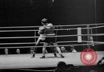 Standbild Schwergewicht Boxen in der Olympischen Spiele von 1936 Berlin Deutschland, 1936, aus Sekunde 16 historischem Filmmaterial Videoclip 65675048125