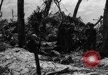 Standbild amerikanischen Marines Tarawa Gilbert Inseln, 1943, aus Sekunde 14 historischem Filmmaterial Videoclip 65675048149