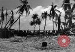 Standbild amerikanischen Marines Tarawa Gilbert Inseln, 1943, aus Sekunde 29 historischem Filmmaterial Videoclip 65675048149