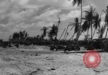 Standbild amerikanischen Marines Tarawa Gilbert Inseln, 1943, aus Sekunde 33 historischem Filmmaterial Videoclip 65675048149