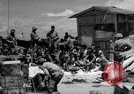 Standbild amerikanischen Marines Tarawa Gilbert Inseln, 1943, aus Sekunde 50 historischem Filmmaterial Videoclip 65675048149