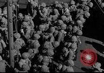 Immagine di Stati Uniti Marines Teatro pacifico, 1943, secondo 25 filmato di repertorio 65675048159