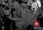 Immagine di Stati Uniti Marines Teatro pacifico, 1943, secondo 46 filmato di repertorio 65675048159