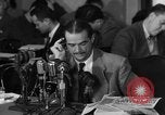 Standbild Howard Hughes Untersuchung der Kriegsgewinne United States USA, 1947, aus Sekunde 10 historischem Filmmaterial Videoclip 65675048187