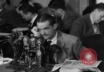 Standbild Howard Hughes Untersuchung der Kriegsgewinne United States USA, 1947, aus Sekunde 18 historischem Filmmaterial Videoclip 65675048187