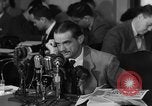 Standbild Howard Hughes Untersuchung der Kriegsgewinne United States USA, 1947, aus Sekunde 20 historischem Filmmaterial Videoclip 65675048187