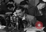 Standbild Howard Hughes Untersuchung der Kriegsgewinne United States USA, 1947, aus Sekunde 34 historischem Filmmaterial Videoclip 65675048187