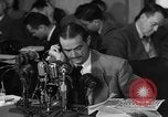 Standbild Howard Hughes Untersuchung der Kriegsgewinne United States USA, 1947, aus Sekunde 43 historischem Filmmaterial Videoclip 65675048187