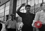 Standbild Von der Union gesponserte Reenactment über 1939 Tool and die Makers Union Streik Gegen General Motors Detroit Michigan USA, 1939, aus Sekunde 4 historischem Filmmaterial Videoclip 65675048193