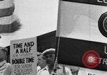 Standbild Von der Union gesponserte Reenactment über 1939 Tool and die Makers Union Streik Gegen General Motors Detroit Michigan USA, 1939, aus Sekunde 18 historischem Filmmaterial Videoclip 65675048193