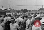 Standbild Von der Union gesponserte Reenactment über 1939 Tool and die Makers Union Streik Gegen General Motors Detroit Michigan USA, 1939, aus Sekunde 37 historischem Filmmaterial Videoclip 65675048193