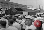 Standbild Von der Union gesponserte Reenactment über 1939 Tool and die Makers Union Streik Gegen General Motors Detroit Michigan USA, 1939, aus Sekunde 42 historischem Filmmaterial Videoclip 65675048193