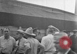 Standbild Von der Union gesponserte Reenactment über 1939 Tool and die Makers Union Streik Gegen General Motors Detroit Michigan USA, 1939, aus Sekunde 59 historischem Filmmaterial Videoclip 65675048193